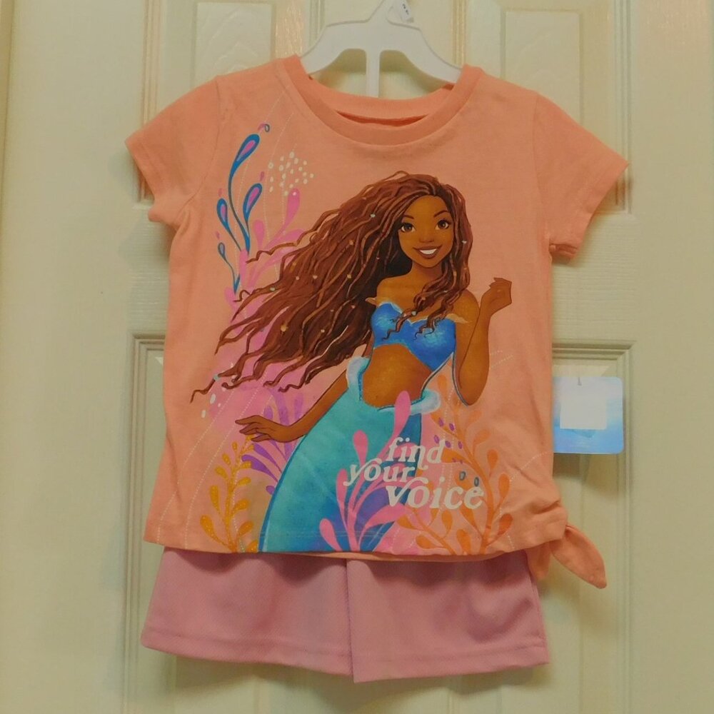 DISNEY THE LITTLE MERMAID Girls T-Shirt & Short Set 2T NWT